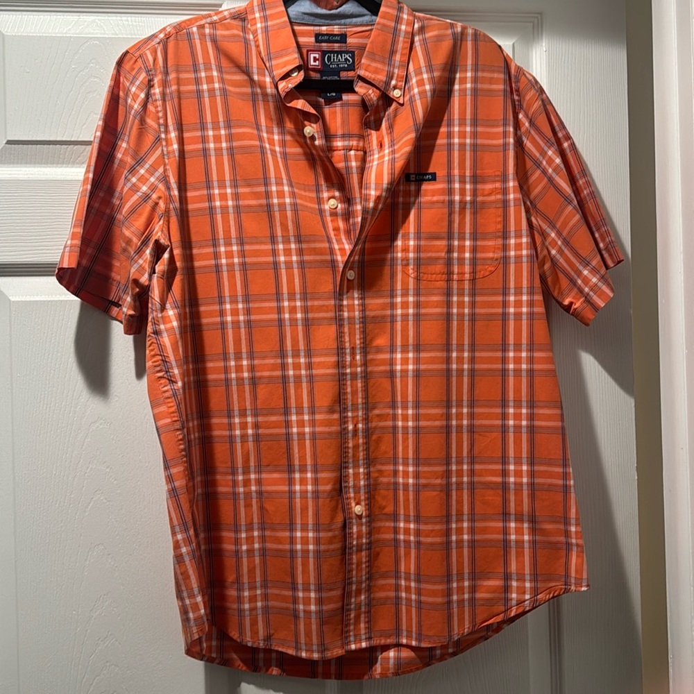 Chaps Men’s orange plaid short sleeved shirt